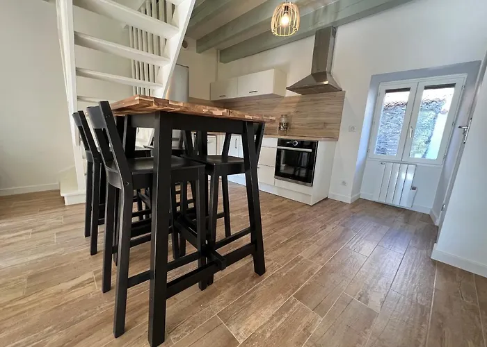 Maison Avec Charme Au Calme 아파트 *